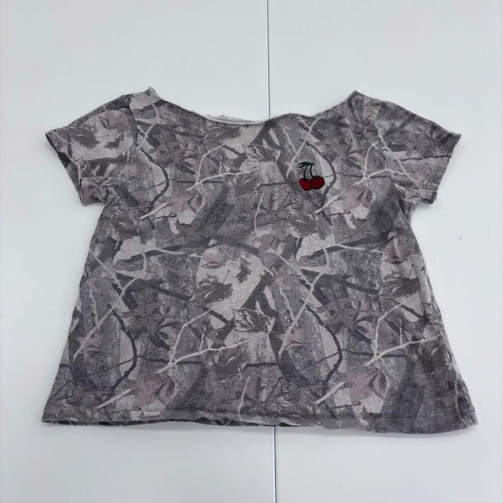 Aeropostale Seriously Soft Realtree Camo Cherry Embroidered Vintage Fit Tee